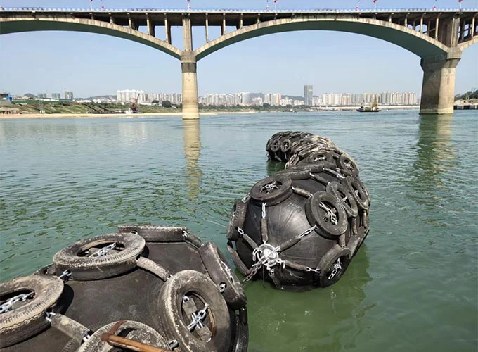 ရေရှည်အဏ္ဏဝါကာကွယ်ရေးအတွက် Wear-Resistant Inflatable Fenders များသည် အဘယ်ကြောင့် မရှိမဖြစ်လိုအပ်သနည်း။